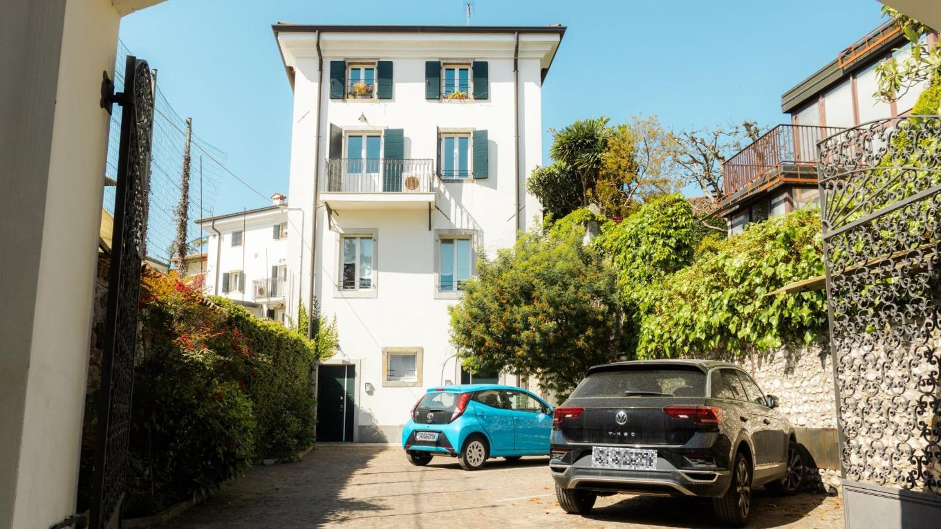 In Pieno Centro Storico Con Parcheggio Gratuito Incluso. Udine Exterior foto